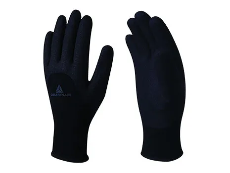 Gants anti-froid.